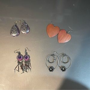 Variety set of earrings